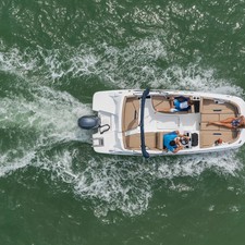 Hurricane SunDeck Sport 185 OB