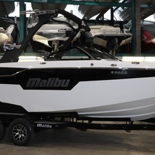 Malibu M220