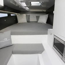Aurea 30 'Cabin Dream Daycruiser