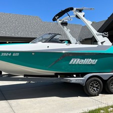 Malibu Wakesetter 21 MLX