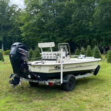 Mako Pro Skiff 17 CC