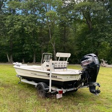 Mako Pro Skiff 17 CC