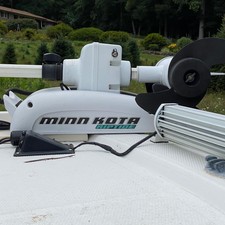 Mako Pro Skiff 17 CC