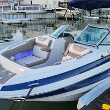 Crownline Eclipse E235 XS