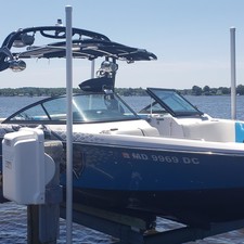 Super Air Nautique 230