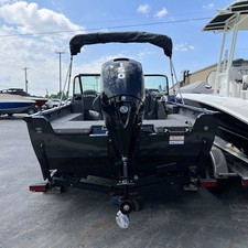 Lund Boats 1875 Impact Sport