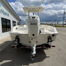 Boston Whaler 270 Dauntless