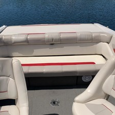 Four winns horizon 240