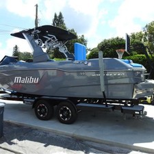 Malibu Wakesetter 25 LSV