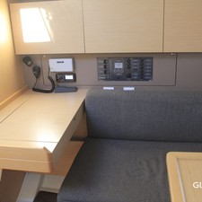 Beneteau Oceanis 38.1