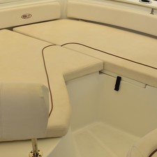 Sea Ray hunt ultra 211