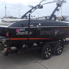 Malibu Wakesetter 22 MXZ