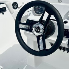 Hurricane SunDeck Sport 185 OB