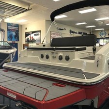 Bayliner DX2050