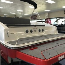 Bayliner DX2050