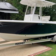 Sea Ray hunt ultra 211