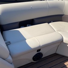 Bentley Pontoons Elite 223 Swingback Bench (3/4 Tube)