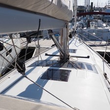 Dufour 360