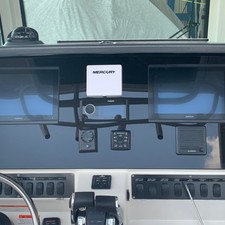 Boston Whaler 320 Outrage