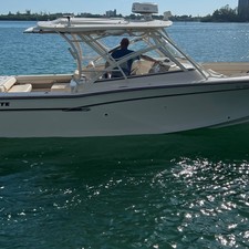 Grady-White Freedom 307