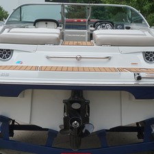 Crownline 210 SS