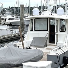 Grand Banks Eastbay