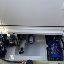 Boston Whaler 230 Vantage