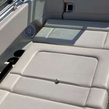 Boston Whaler 230 Vantage