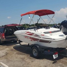 Tracker Guide V-16 Laker DLX T