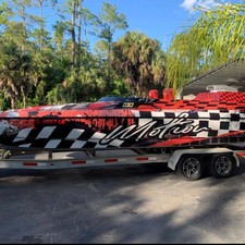 Motion Marine 26 Cat