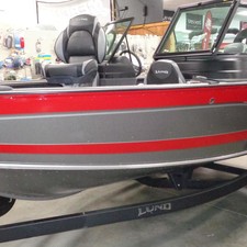 Lund Boats 1675 Impact SS