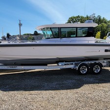 Axopar 28 Cabin