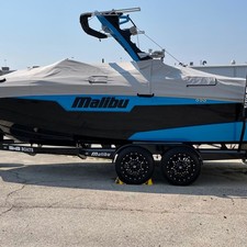 Malibu M220