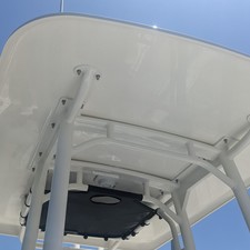 Boston Whaler 210 Montauk