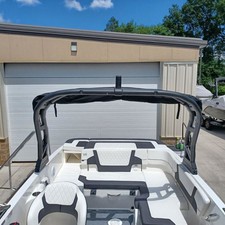 Bayliner VR6 BOWRIDER