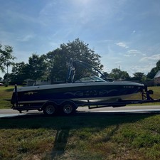 Malibu Wakesetter 23 LSV