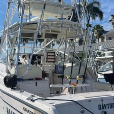 Grady-White Express 330