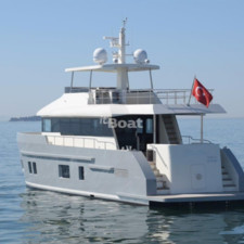 Yener Custom 63 Trawler"FOMALHAUT"