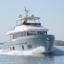 Yener Custom 63 Trawler"FOMALHAUT"