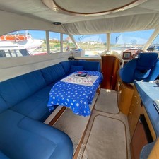 Galeon 330 Fly