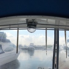 Bayliner 305