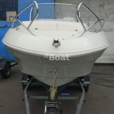 Quicksilver Activ 675 Open