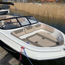 Bayliner VR6 BOWRIDER