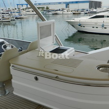 Sunseeker 75 Yacht
