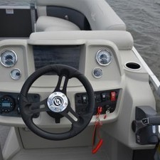 Sunchaser Boats Geneva Cruise 20 LR DH