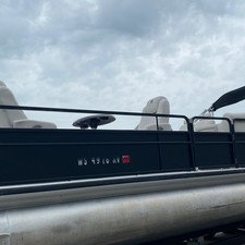 Premier Pontoons Boundary Waters 310 Sky Deck