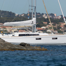 Beneteau Oceanis 38.1