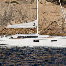 Beneteau Oceanis 38.1