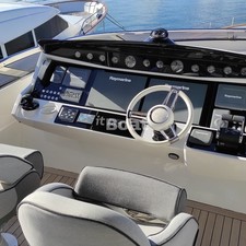 Sunseeker 28M Yacht