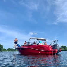 Velvette Cuddy cabin 24 Euphoria